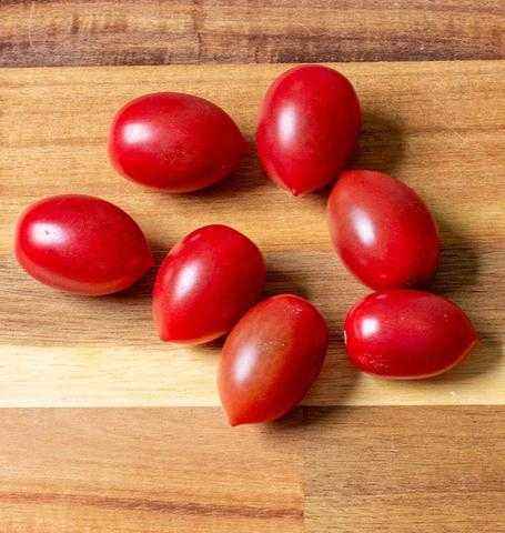 Characteristics of tomato varieties Easter egg