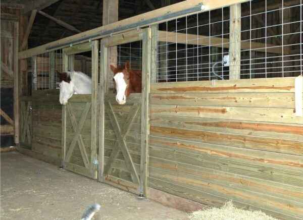 How to build a horse stall