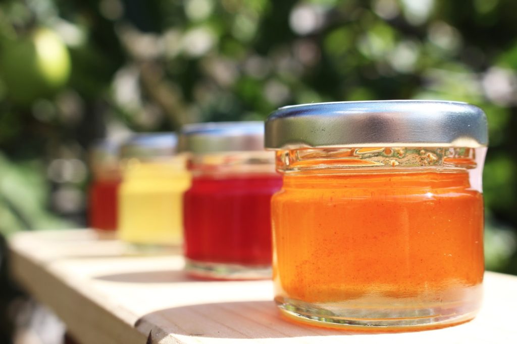 What are the varieties and types of honey: medicinal properties and their characteristics