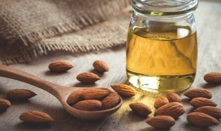 Almond oil, Calories, benefits and harms, Useful properties