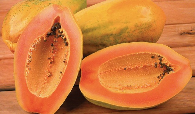 Ripe papaya fruit