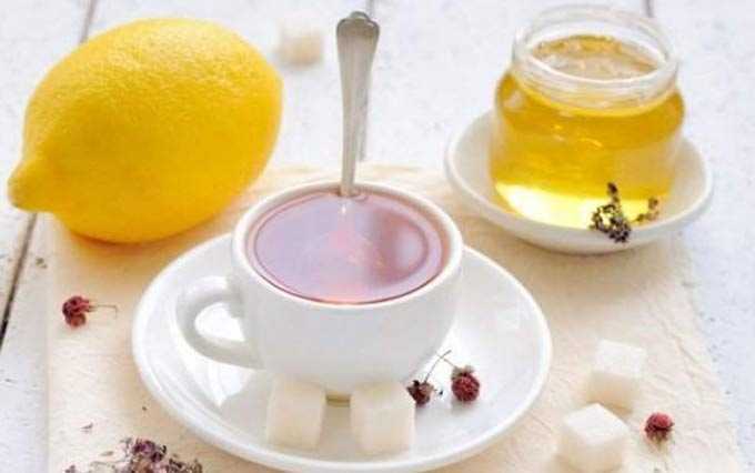 ¿Puede la miel reemplazar el azúcar durante la dieta, cuando se agrega al café, té, productos horneados?