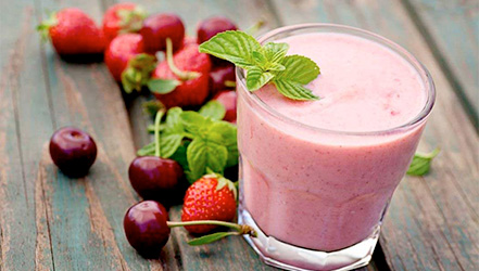 Cherry na strawberry smoothie