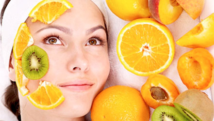 Aprikot dan buah-buahan lain dalam kosmetik semula jadi
