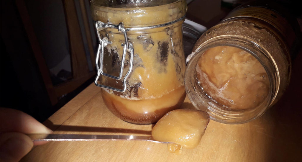¿Por qué es útil la miel de castaño y está confitada, cómo identificar una falsificación?