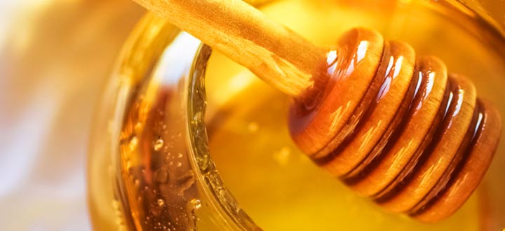 Hårmaske med honning: oppskrifter med egg, kanel, konjakk.