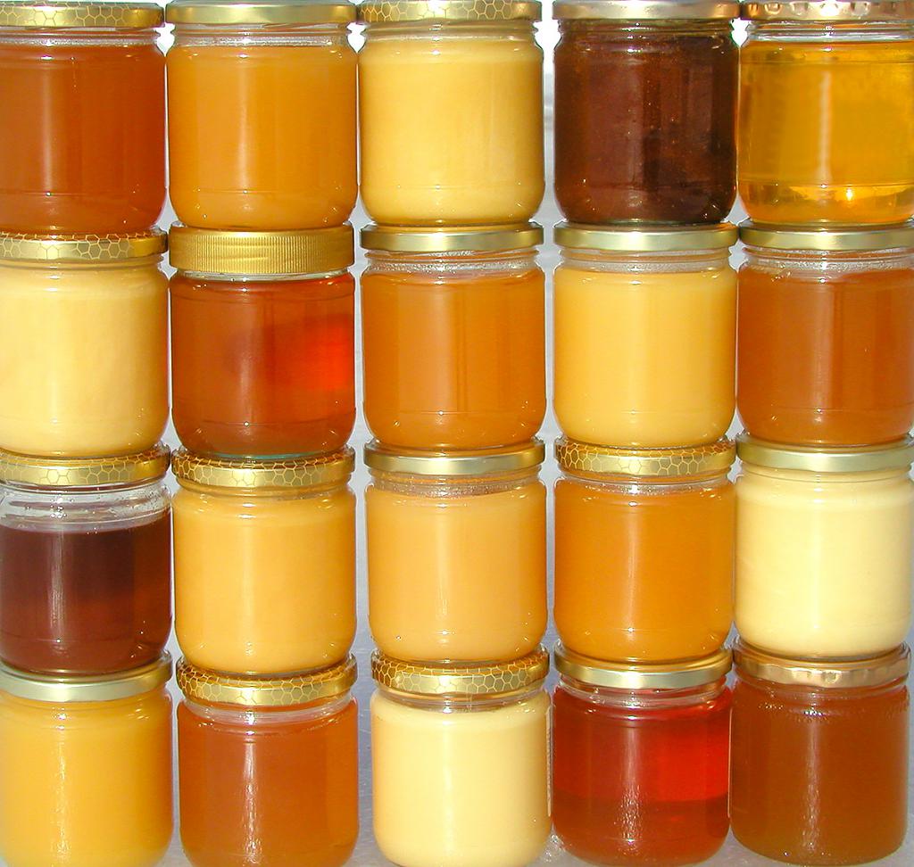 Wat zijn de soorten en soorten honing: geneeskrachtige eigenschappen en hun kenmerken.
