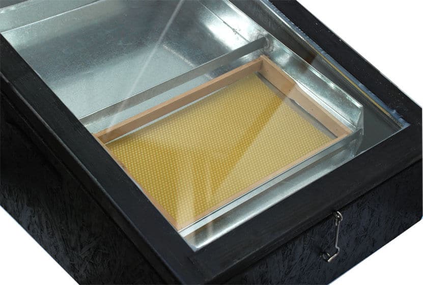 Solárny tavič vosku: ako to urobiť sami