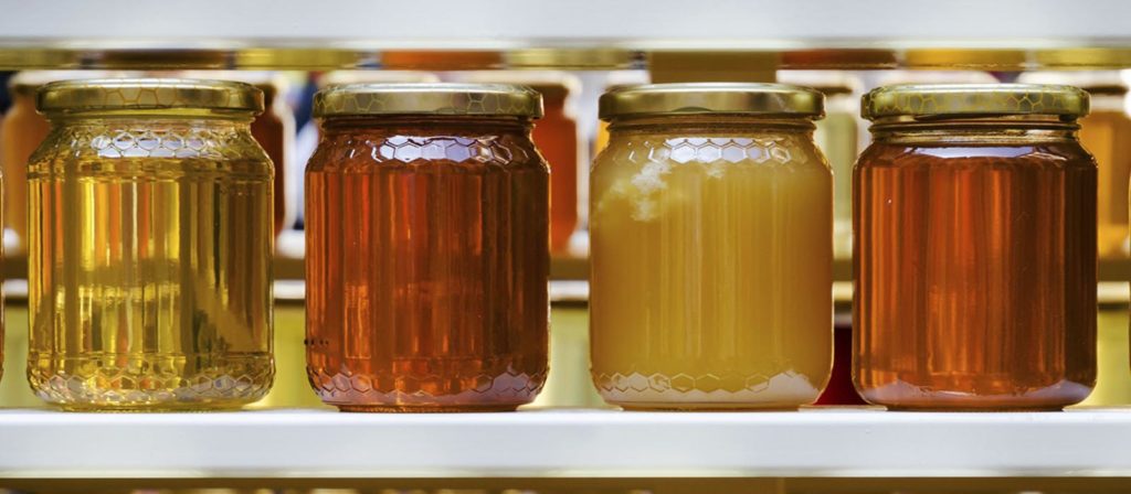 Altai-honing: wat gebeurt er, nuttige eigenschappen, hoe een nep te onderscheiden