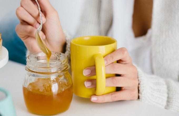 Comment traiter l’érosion cervicale avec du miel