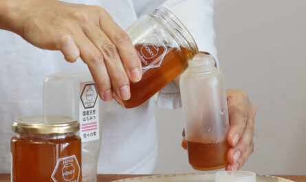蜂蜜を冷蔵庫に保管する-それは理にかなっていますか？