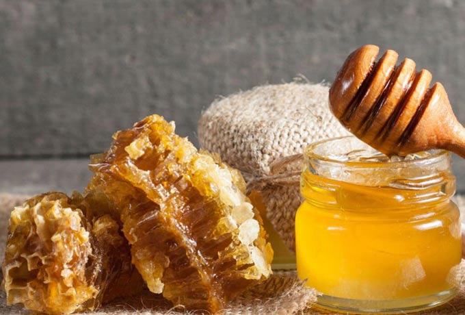 헤르페스는 꿀로 치료할 수 있습니까?