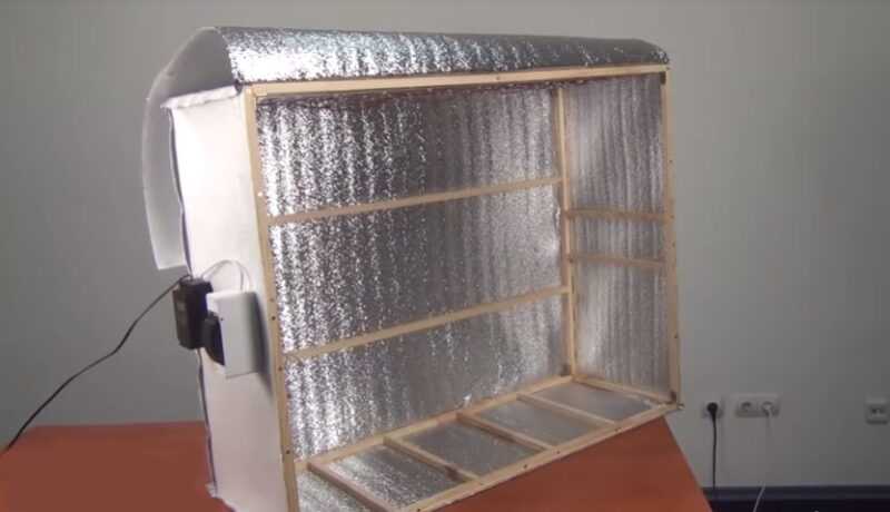 DIY stapsgewijze instructies voor het bouwen van een kweekkast -