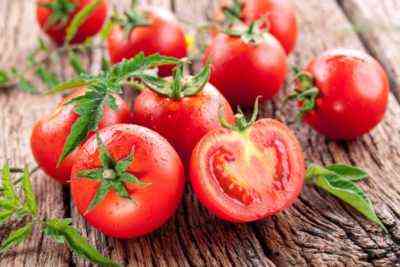 Zawartość kalorii w świeżych i przetworzonych pomidorach