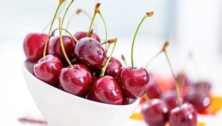 Sladká čerešňa, Kalórie, výhody a poškodenie, Užitočné vlastnosti –