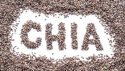 Chia tohumlarından CHIA yazısı