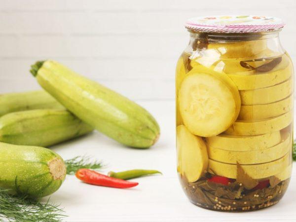 Kalorisness hos zucchini och dess sammansättning