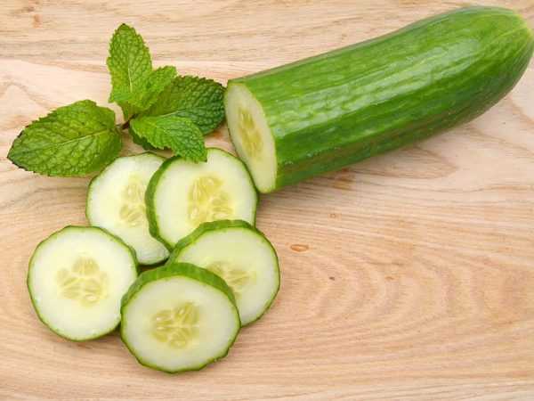 Komkommer bevat stoffen die belangrijk zijn voor de mens