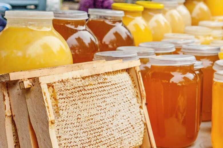 巴什基爾蜂蜜：整潔，如何與假貨區分開來 –